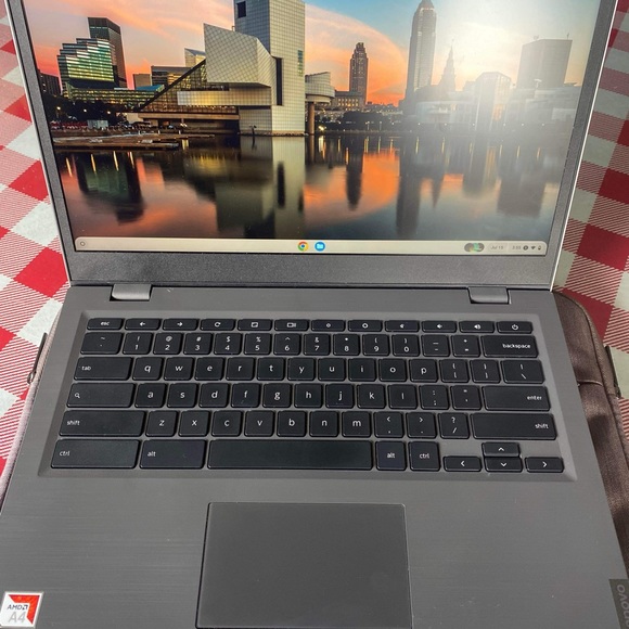 Almost new - Picture 9 of 12